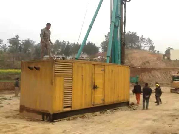 通城如何判断水冷式机油散热器密封件是否需要更换？